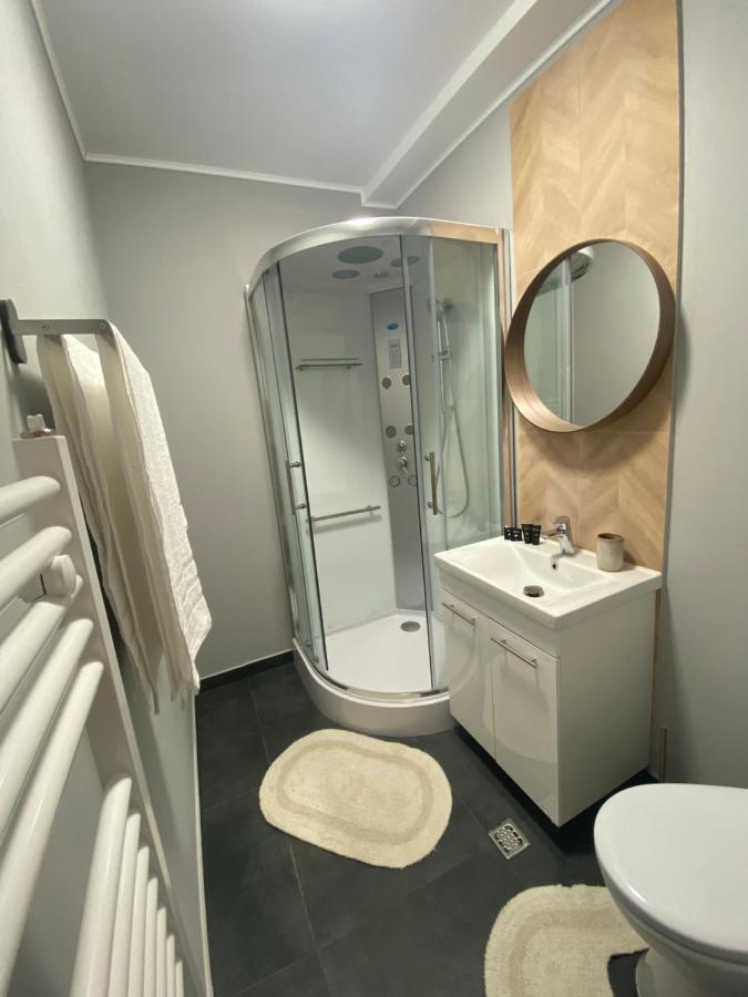Em04- Studio Premium Târgu Jiu Zewnętrze zdjęcie
